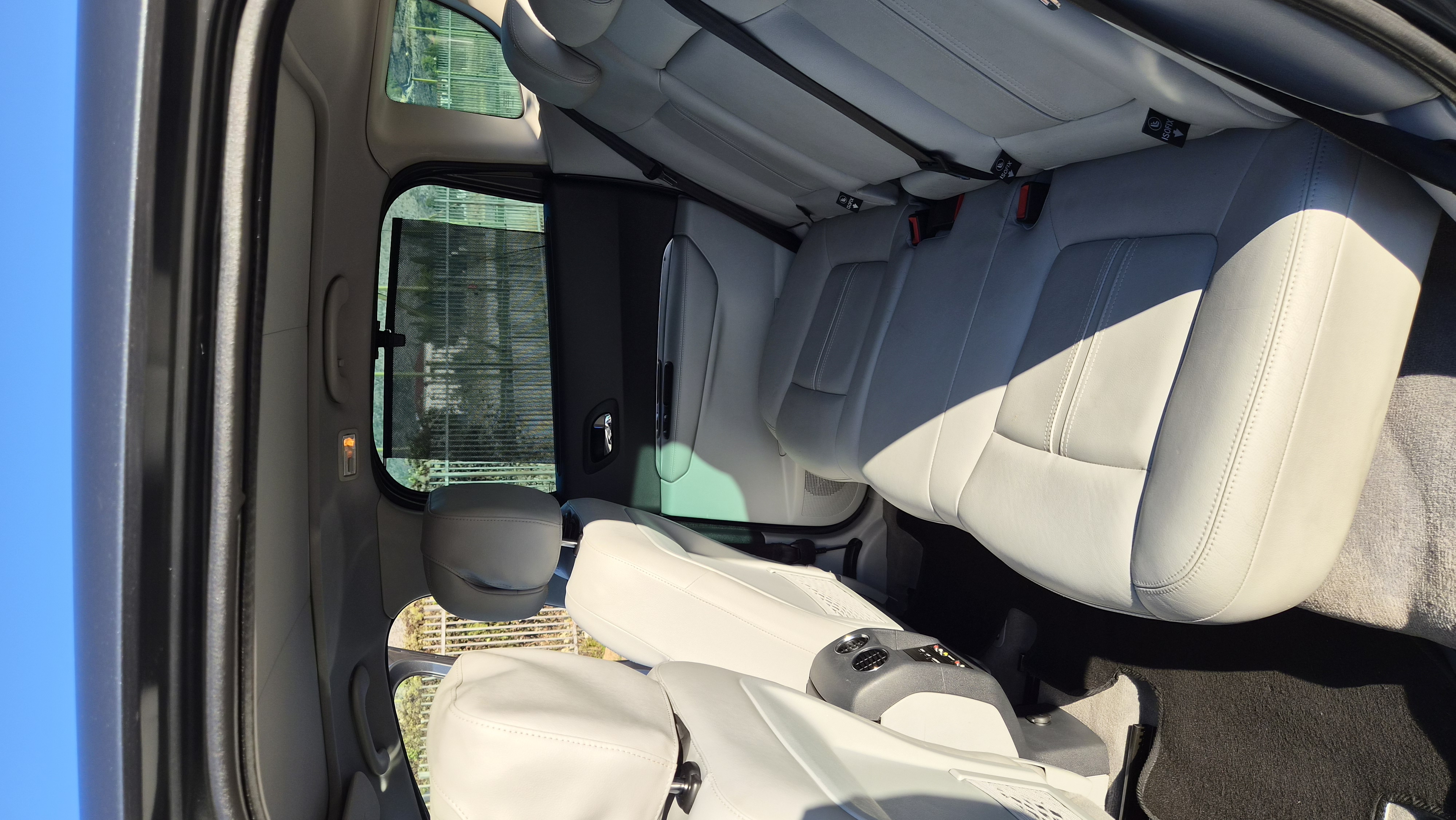 2010 Peugeot 3008 arka koltukları ve ISOFIX bağlantıları