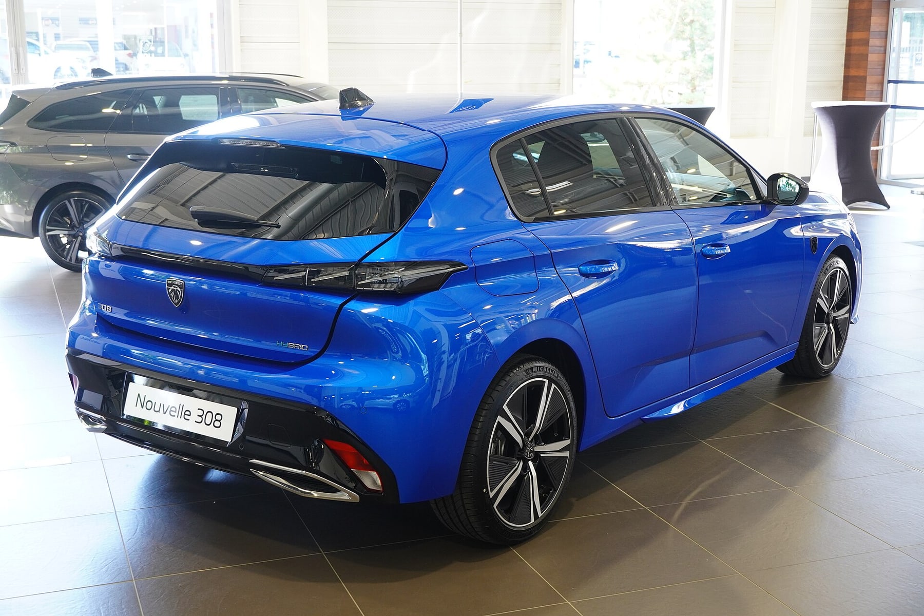 Peugeot 308 P5 arka üç çeyrek görünüm