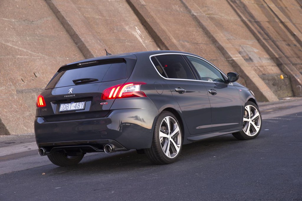 Peugeot 308 T9 görünüm 2