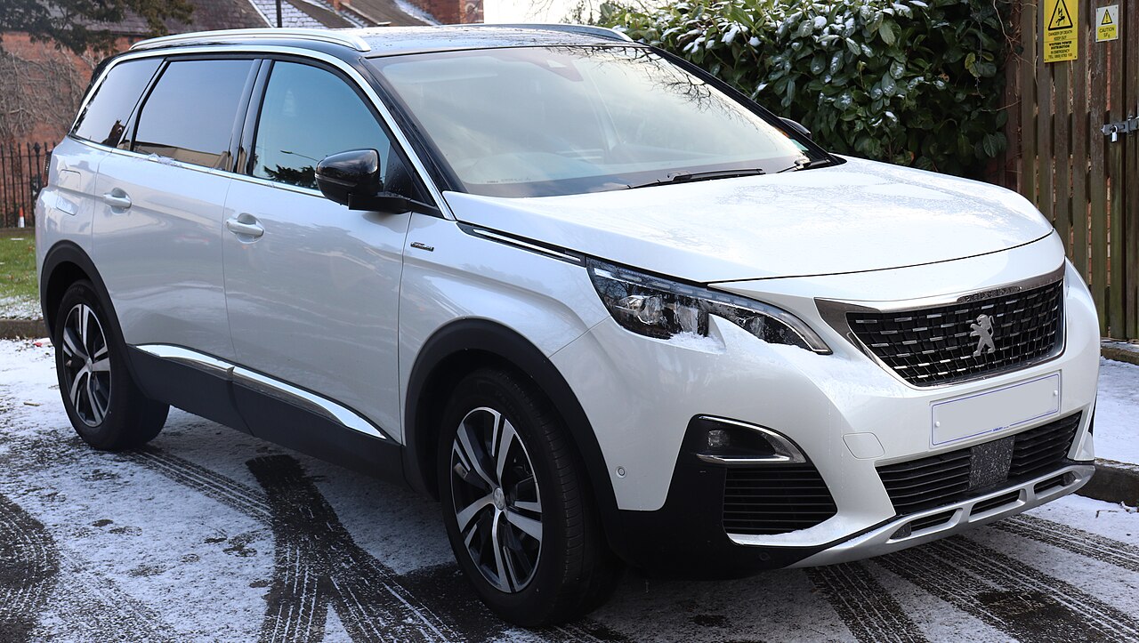Peugeot 5008 P87 önden görünüş, 2017 nesli
