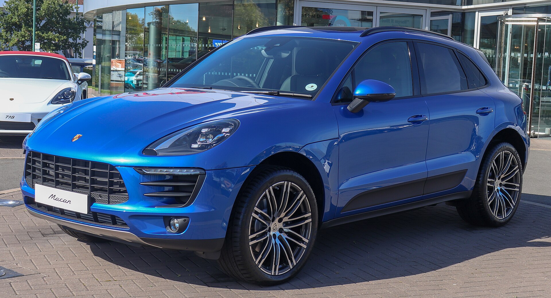 Porsche Macan 95B ön görünüm