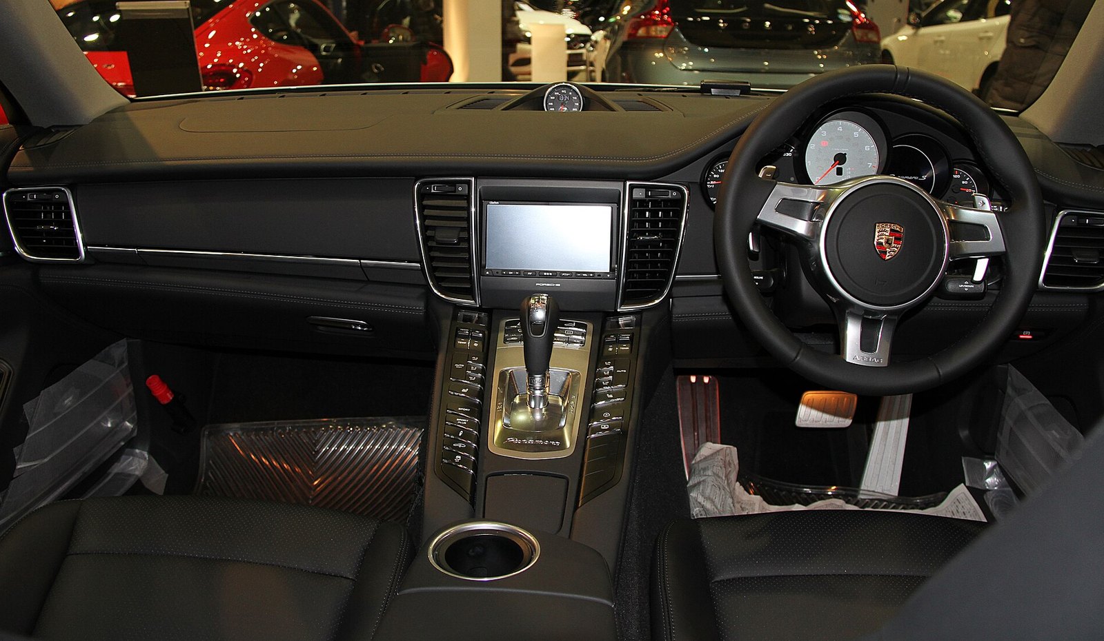 Porsche Panamera 970 kokpit ve orta konsol