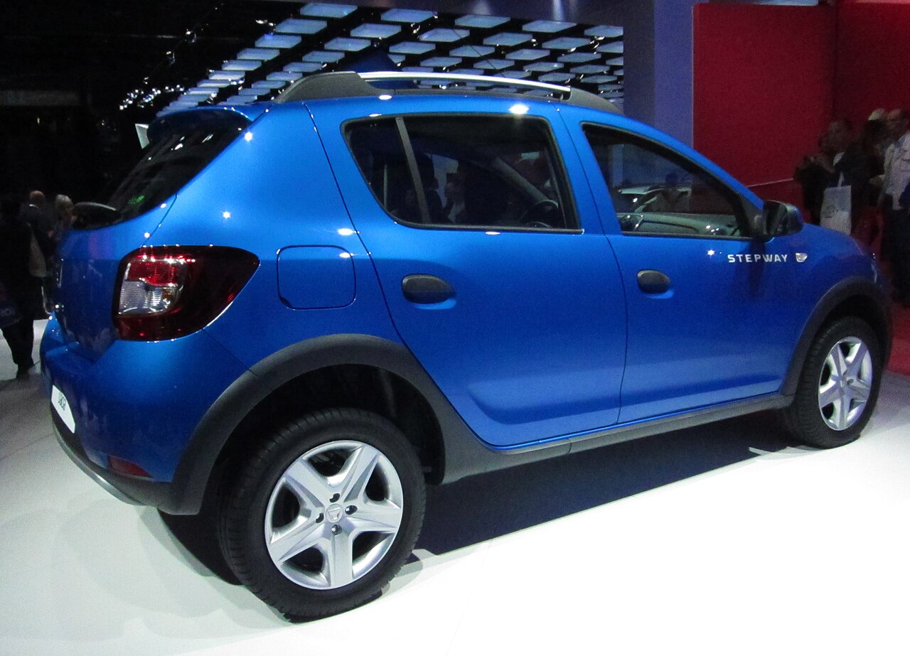 Dacia Sandero Stepway II arka yan görünüm
