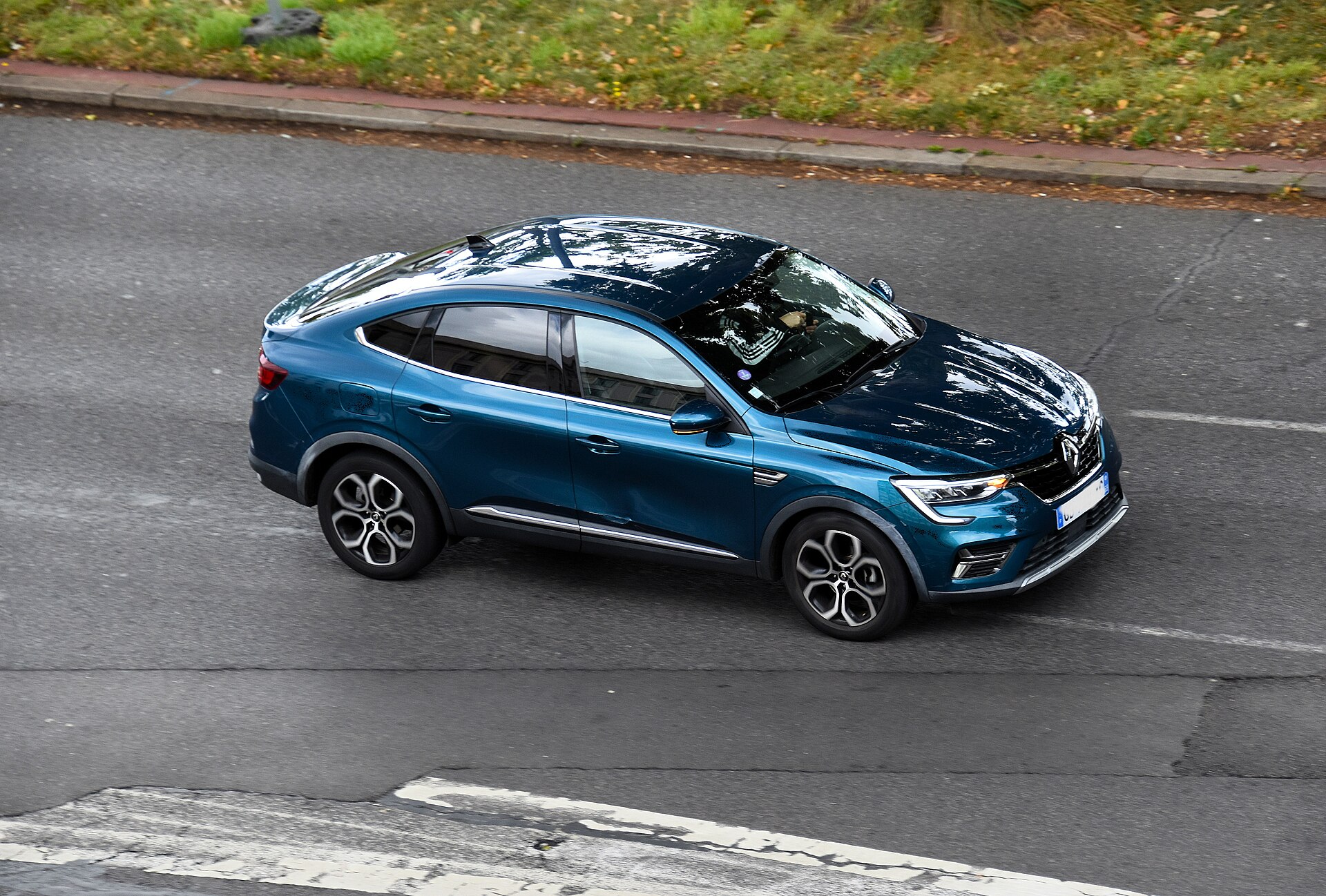 Renault Arkana E-Tech Hybrid 145 dış görünümü, 2022