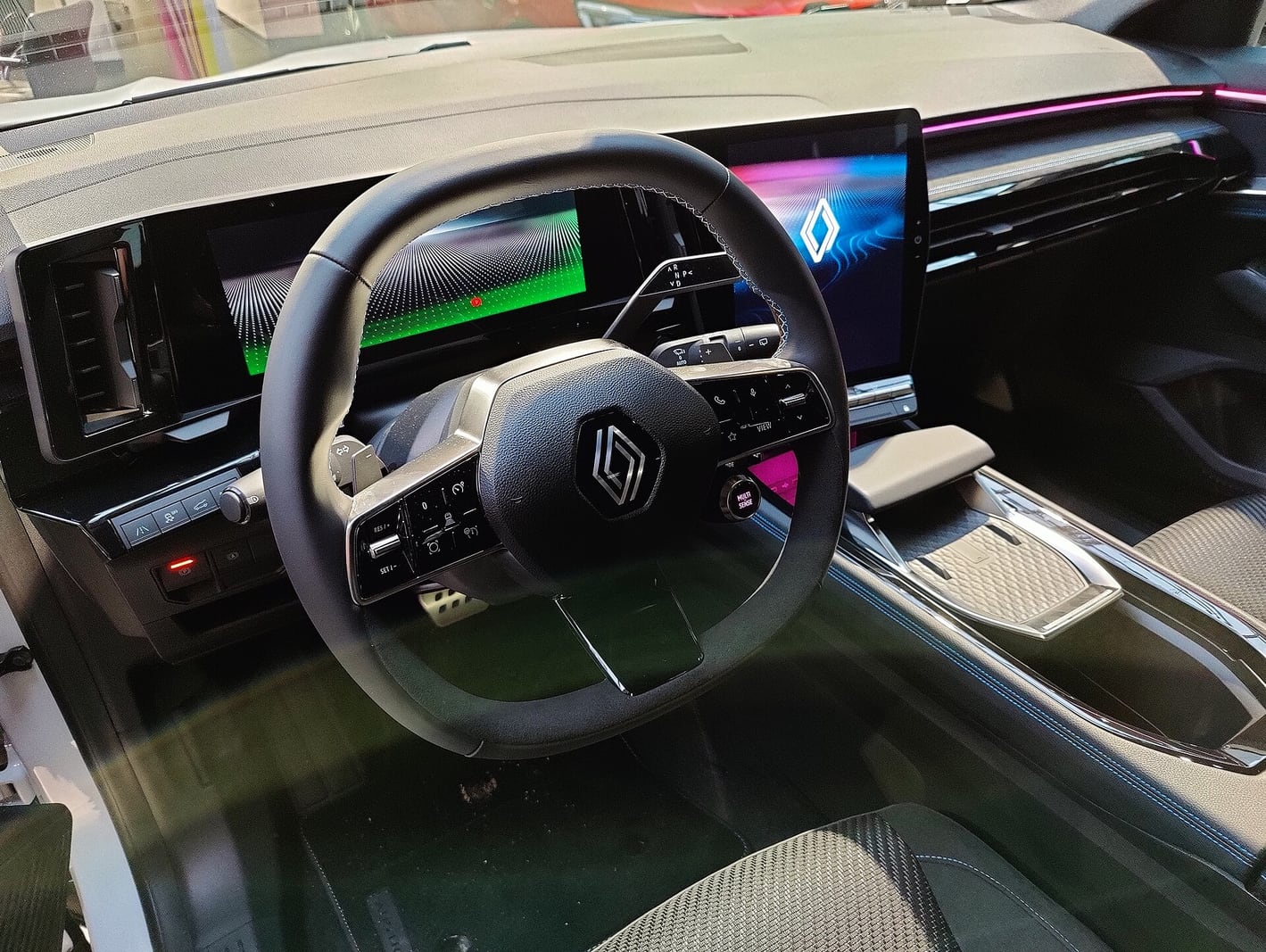 Renault Austral OpenR kokpit