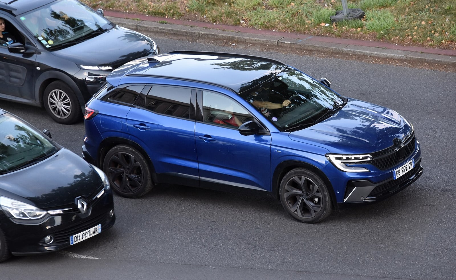 Makyajlı Renault Austral E-Tech