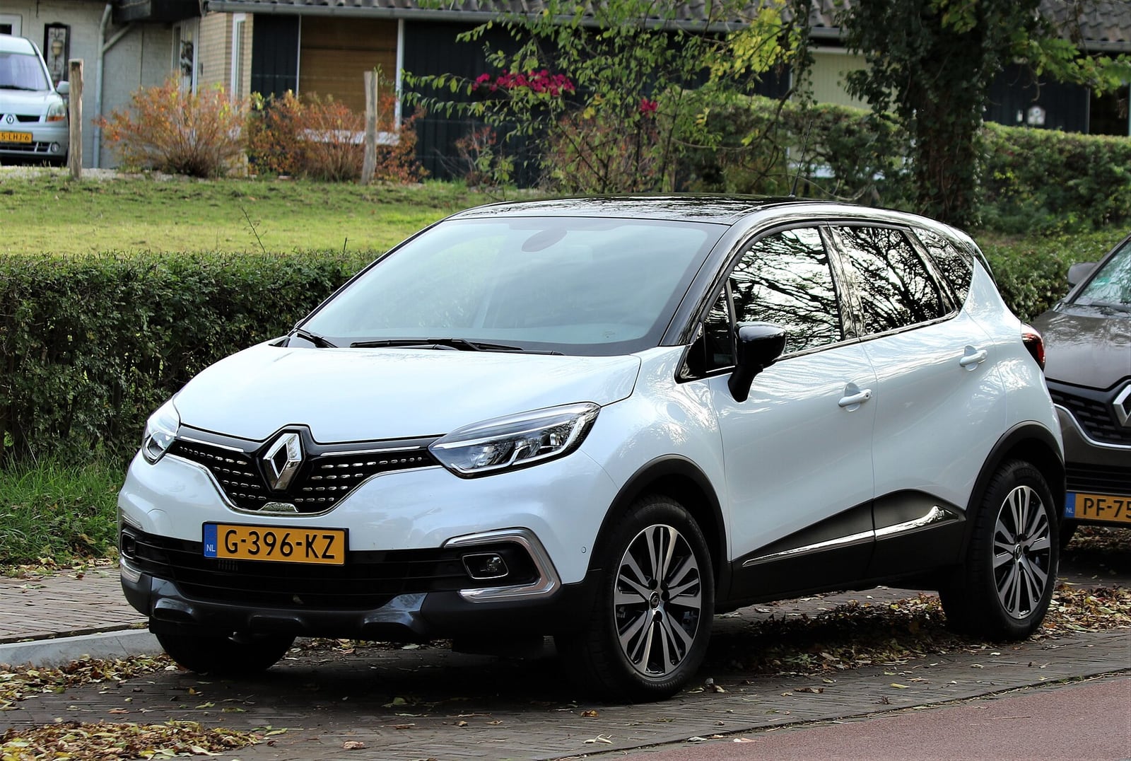 Renault Captur ilk nesil yandan görünüş