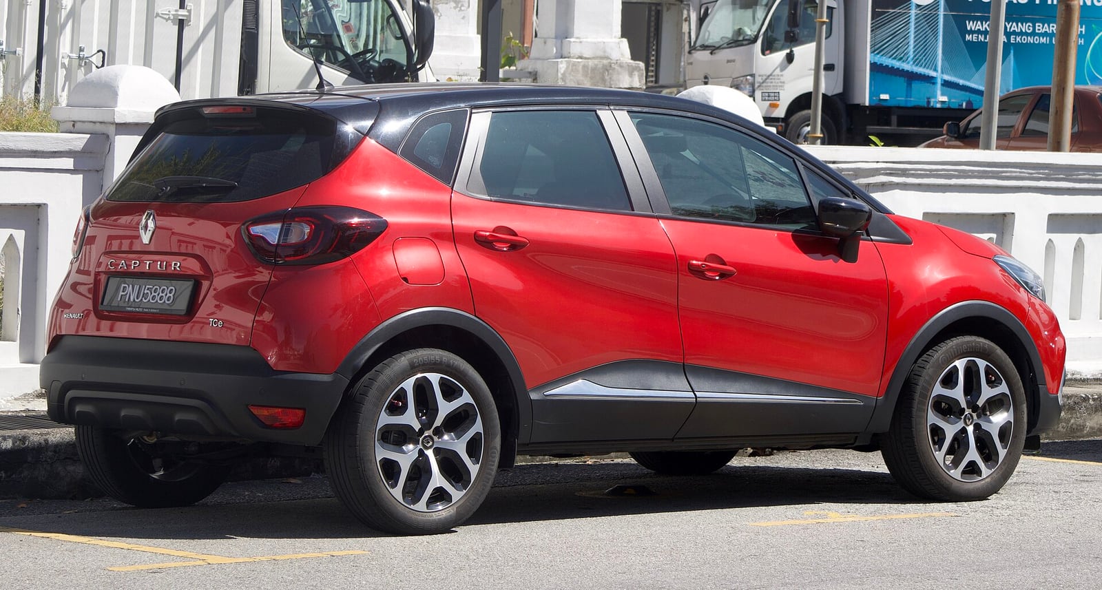 2018 Renault Captur ilk nesil arka görünüş