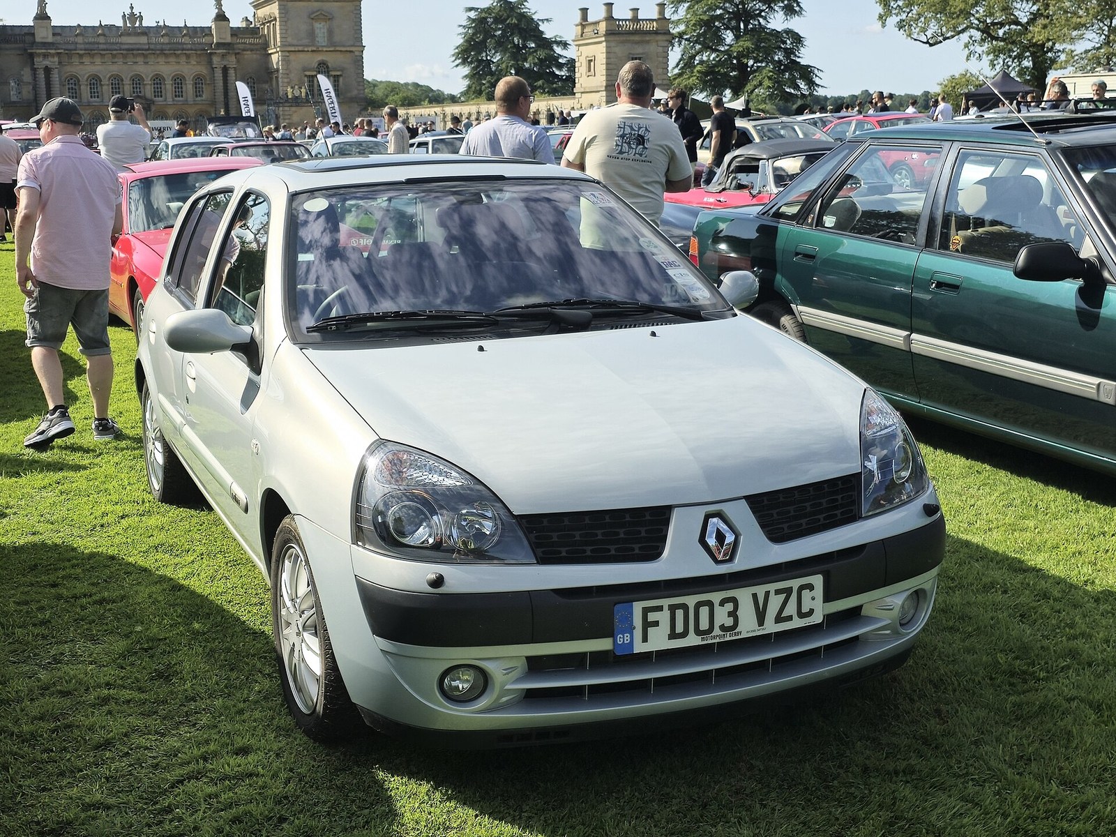 Renault Clio II Phase 2 Initiale ön görünüm