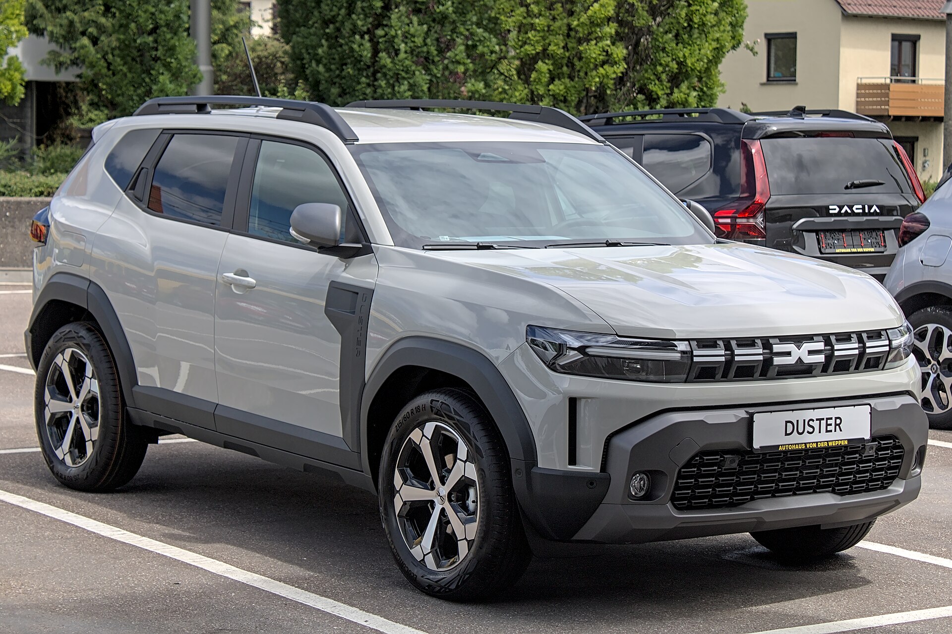 Duster III arka tasarım ve bagaj kapağı