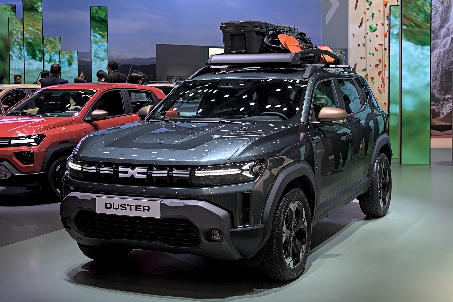 Yeni Duster Cenevre otomobil fuarında sergileniyor