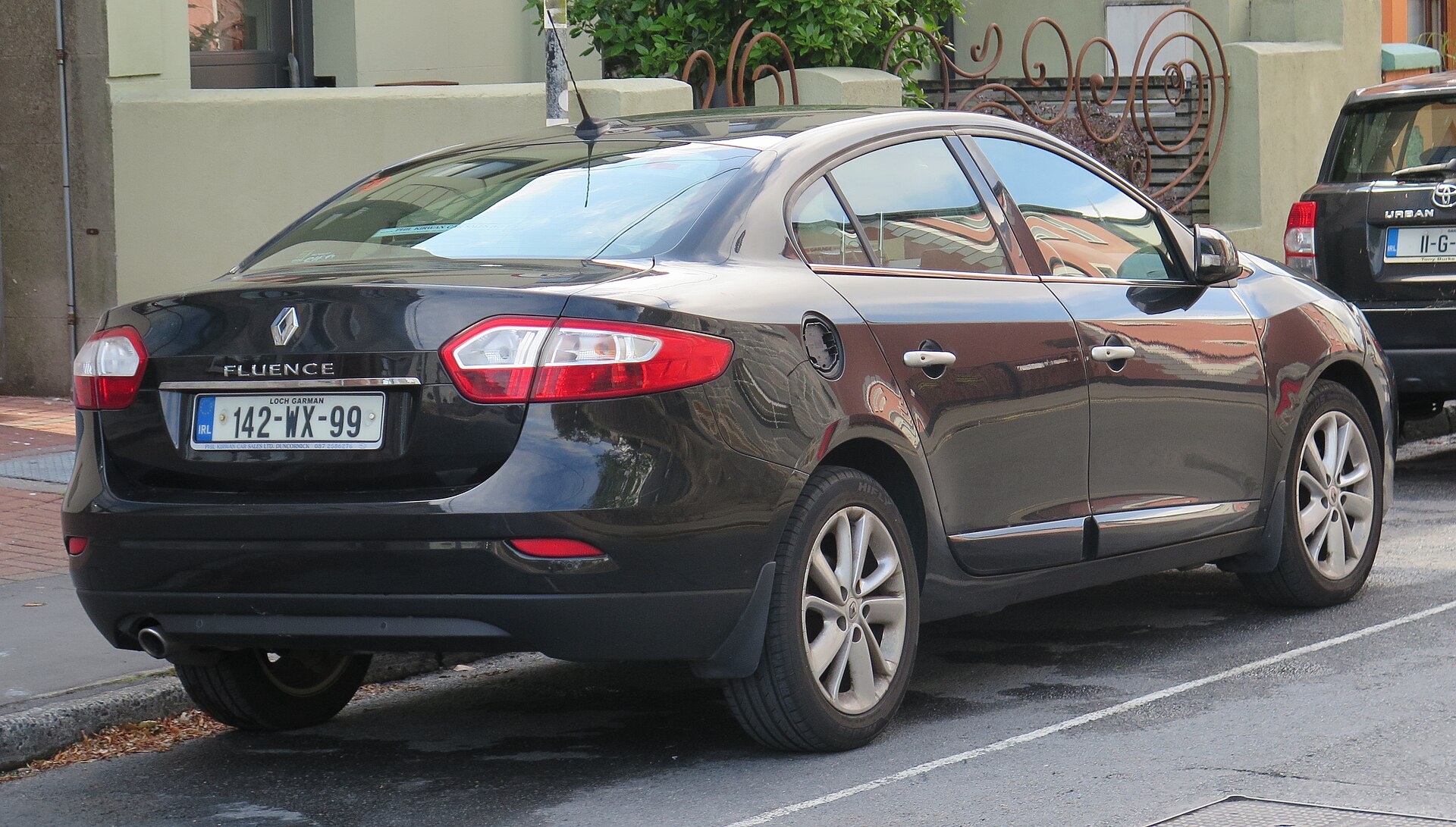 Makyajlı 2014 Renault Fluence arka sağ görünüm