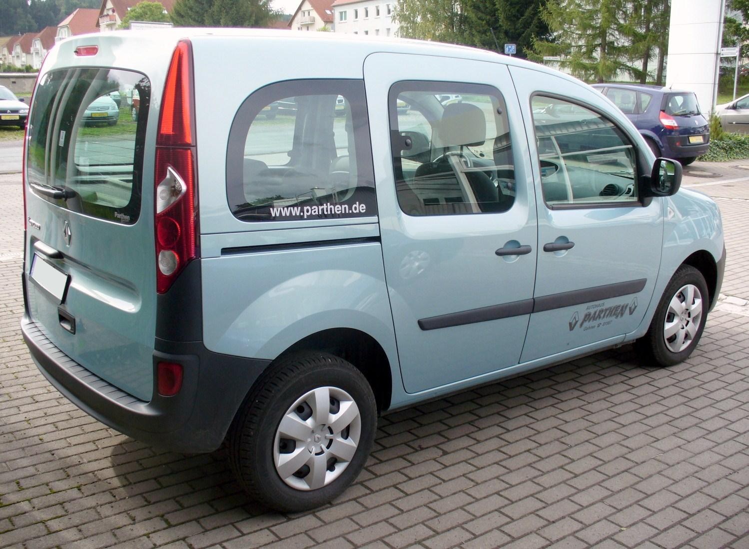 Renault Kangoo II Multix arkadan görünüm