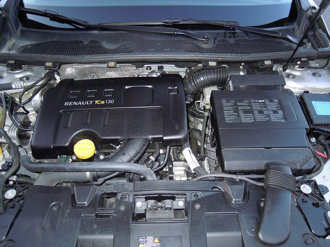 Renault Megane III iç ve dış detay görünümü