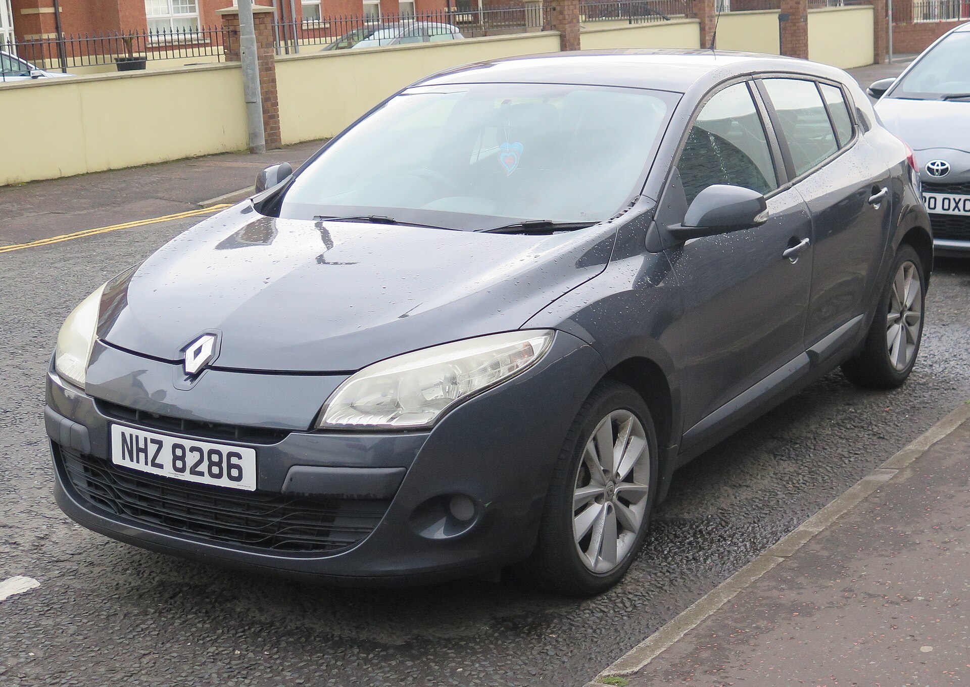 Renault Megane III ön sol görünüm