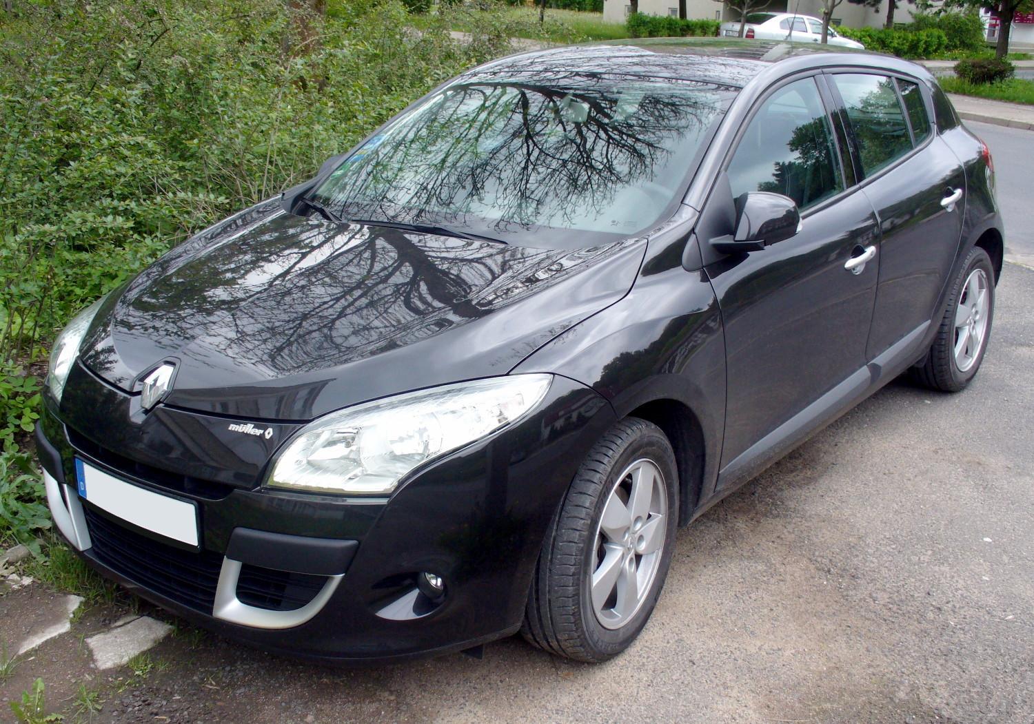 Renault Megane III Phase I arka üç çeyrek görünüm