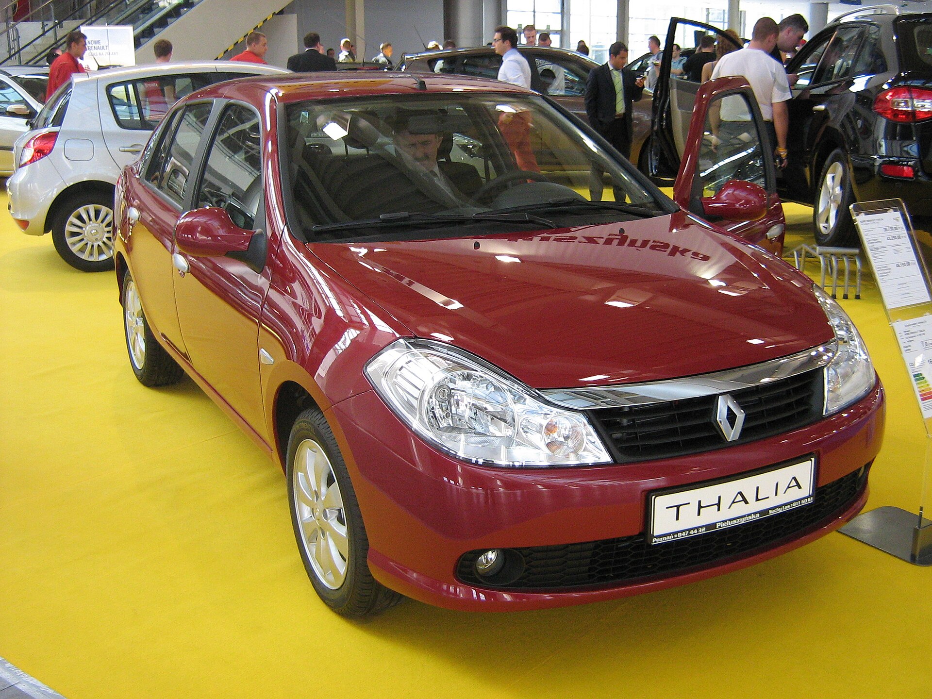 Renault Thalia II olarak satılan Symbol II ön görünüm