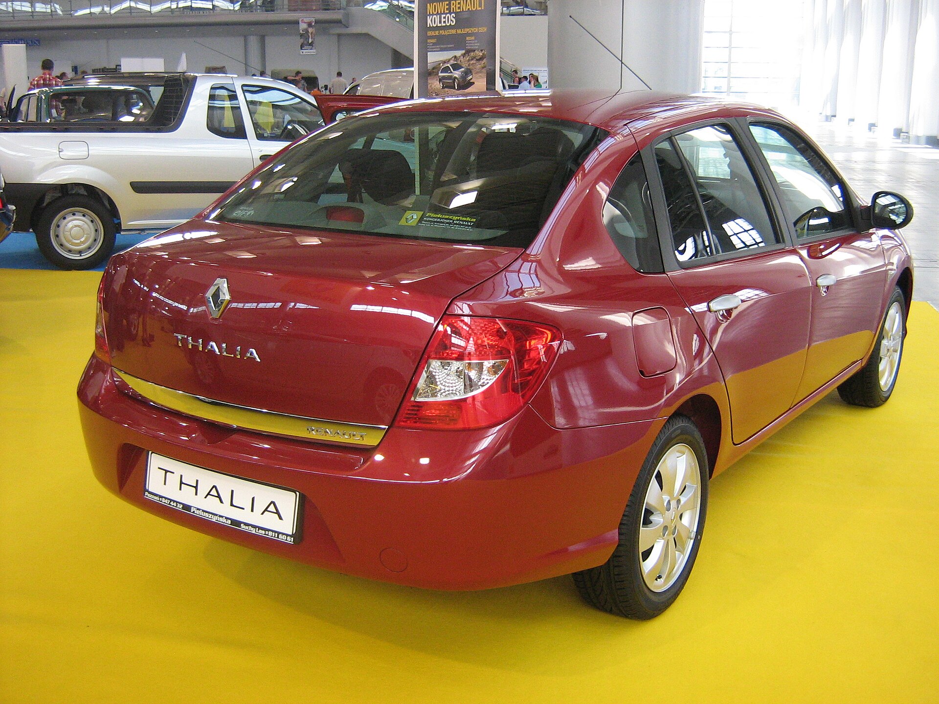 Renault Thalia II olarak satılan Symbol II arka görünüm