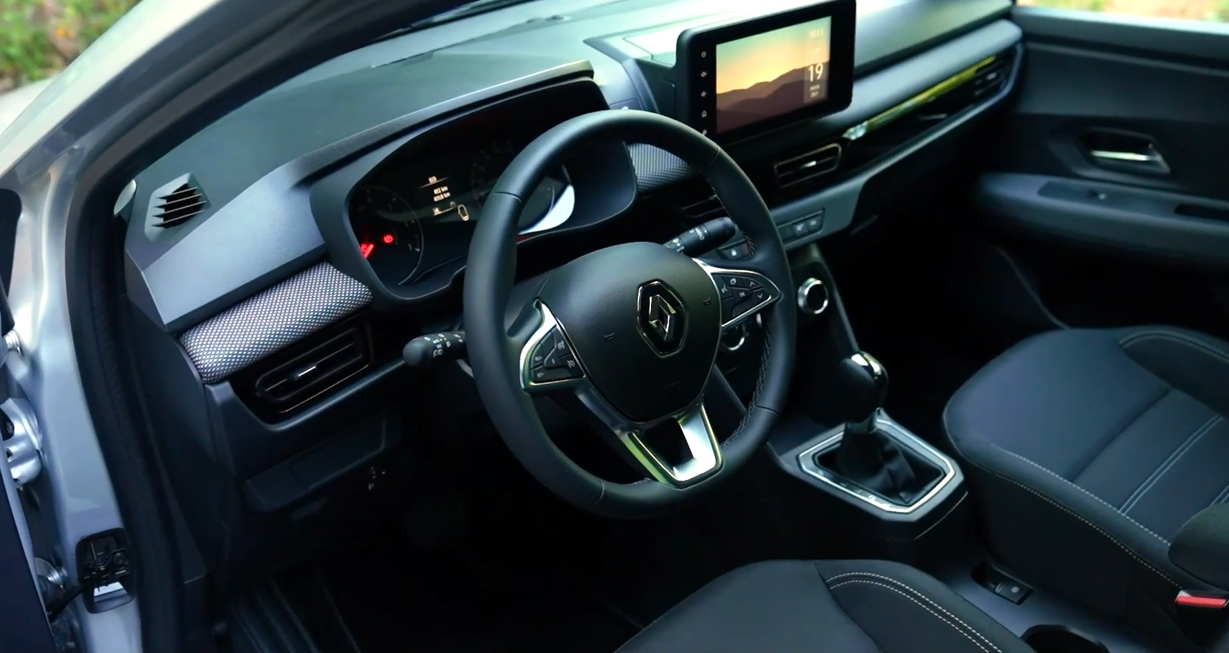Renault Taliant X-Tronic kokpit ve ön konsol