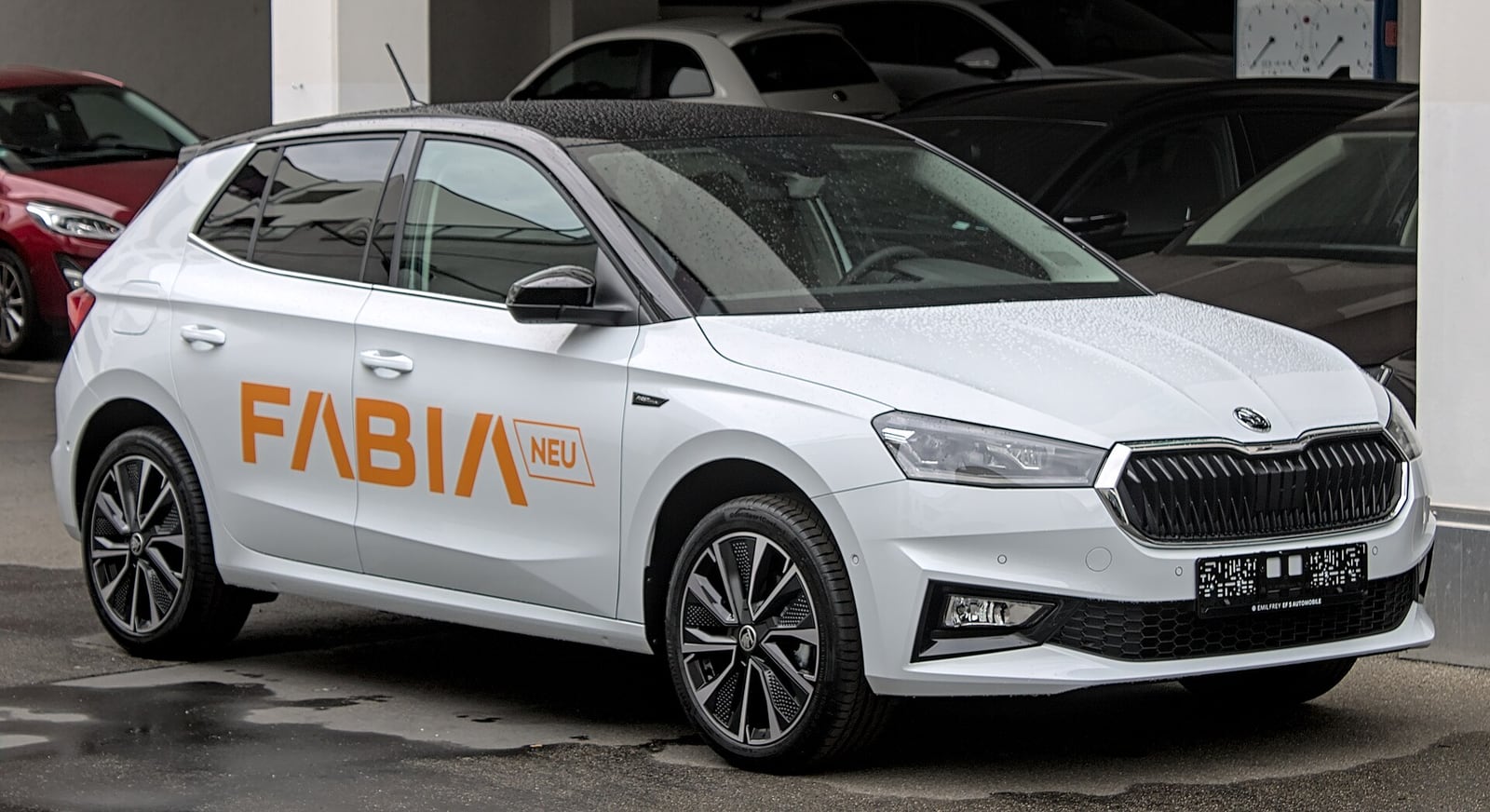 Škoda Fabia IV ön yan üç çeyrek görünüş