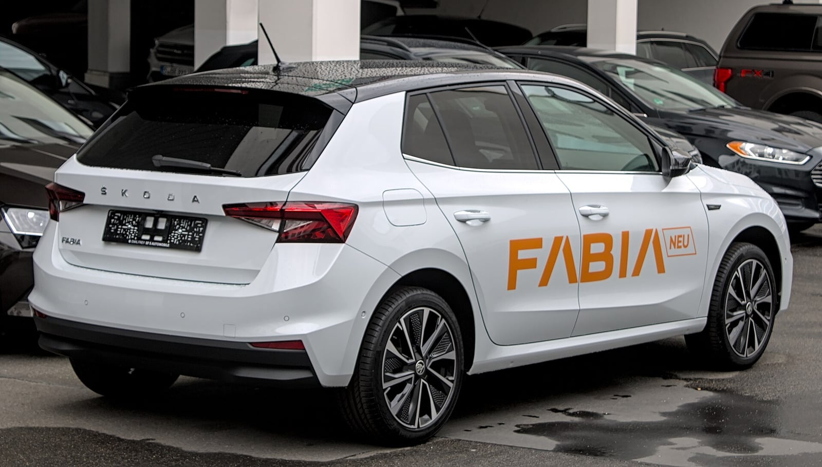 Škoda Fabia IV yan profil, beş kapılı gövde