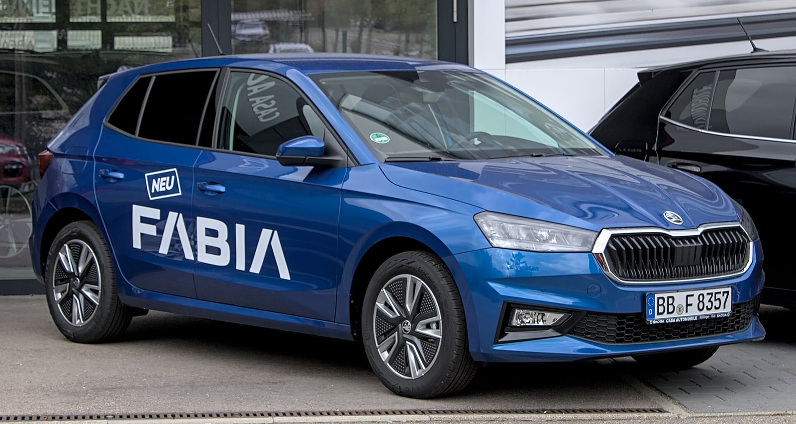 Škoda Fabia IV gövde ve ön çamurluk detay görünüşü