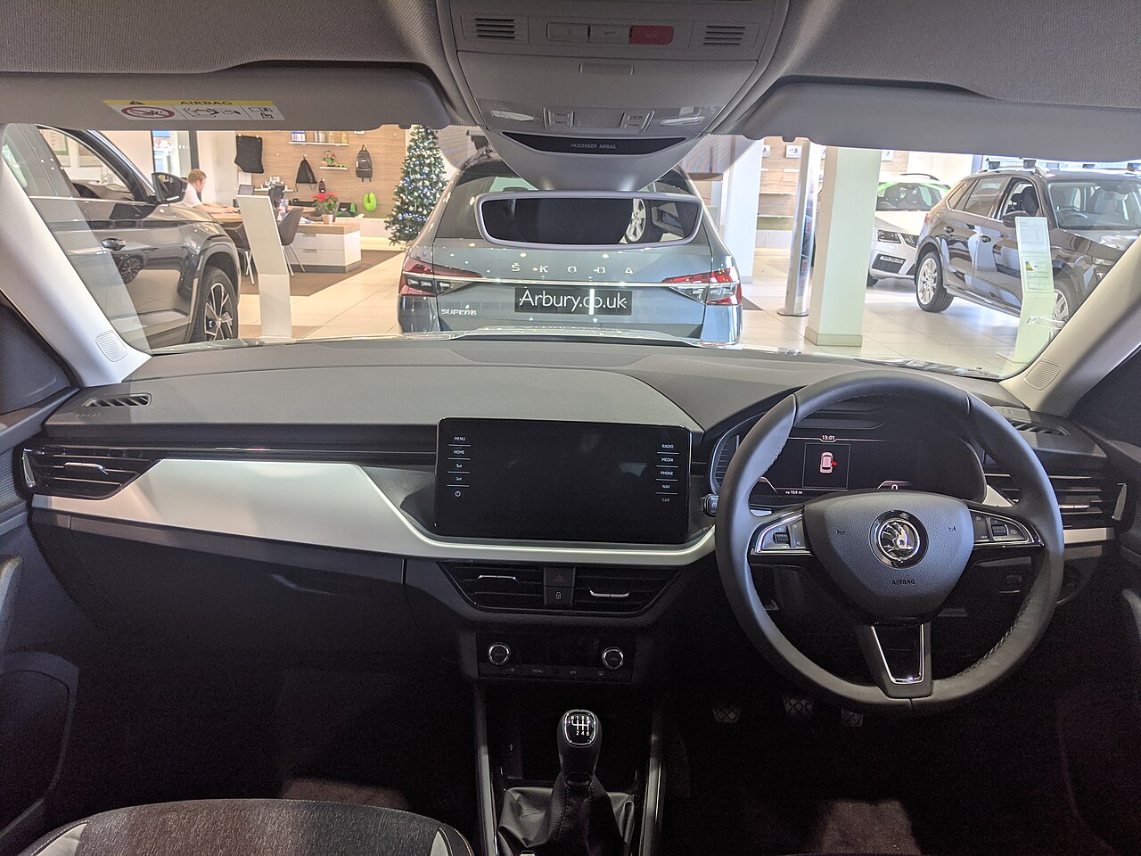 Skoda Kamiq iç mekân ve multimedya