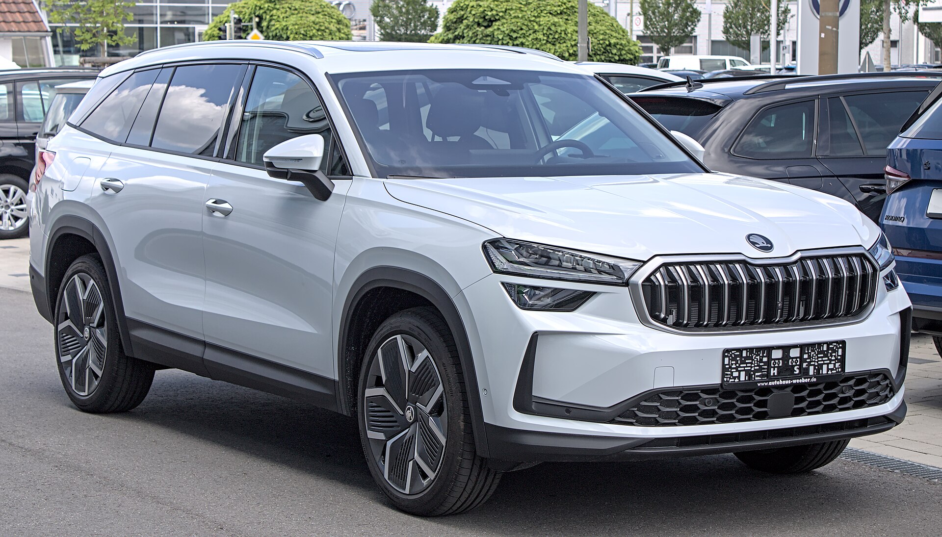 Škoda Kodiaq II PS7 önden üç çeyrek görünüm