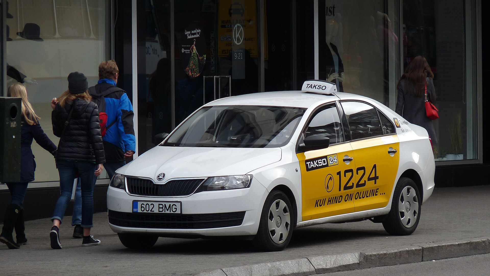 Taksi olarak kullanılan Škoda Rapid liftback