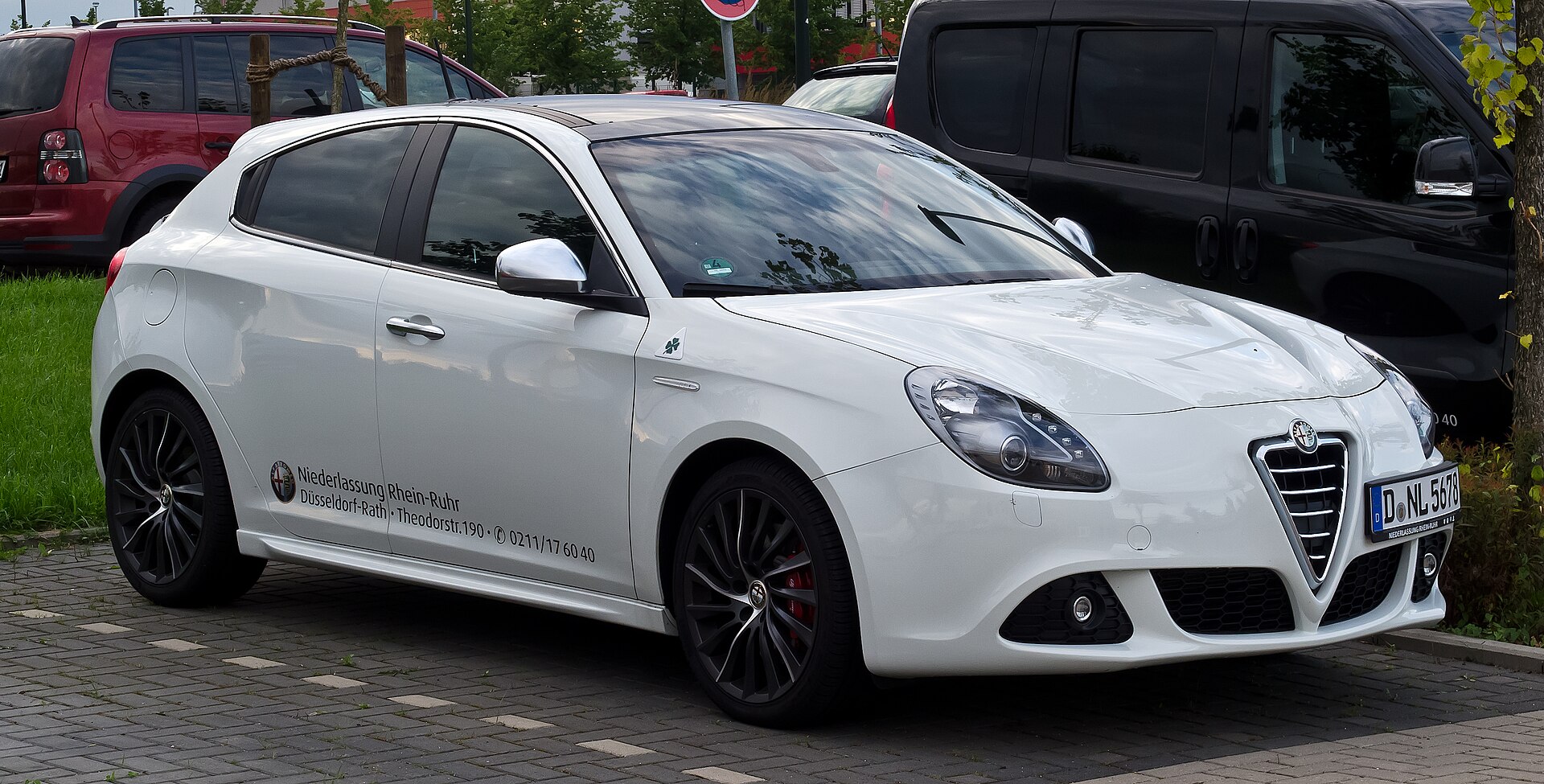 Alfa Romeo Giulietta 940 Quadrifoglio Verde ön görünümü