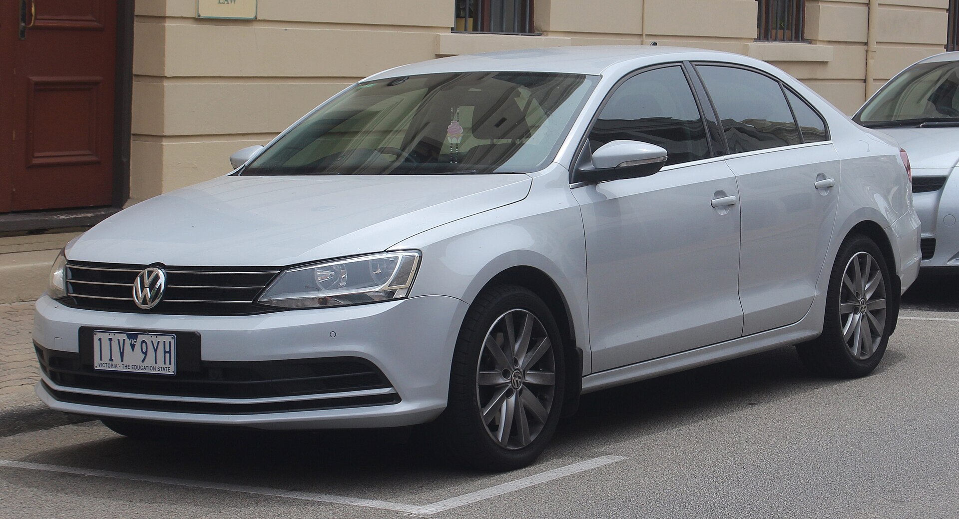 Volkswagen Jetta VI dış görünümü