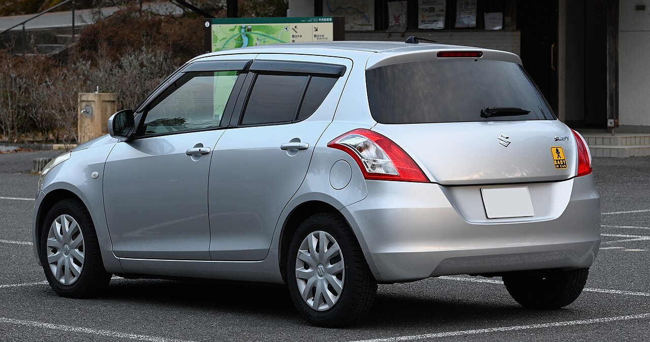 Suzuki Swift NZ FZ arka görünüm