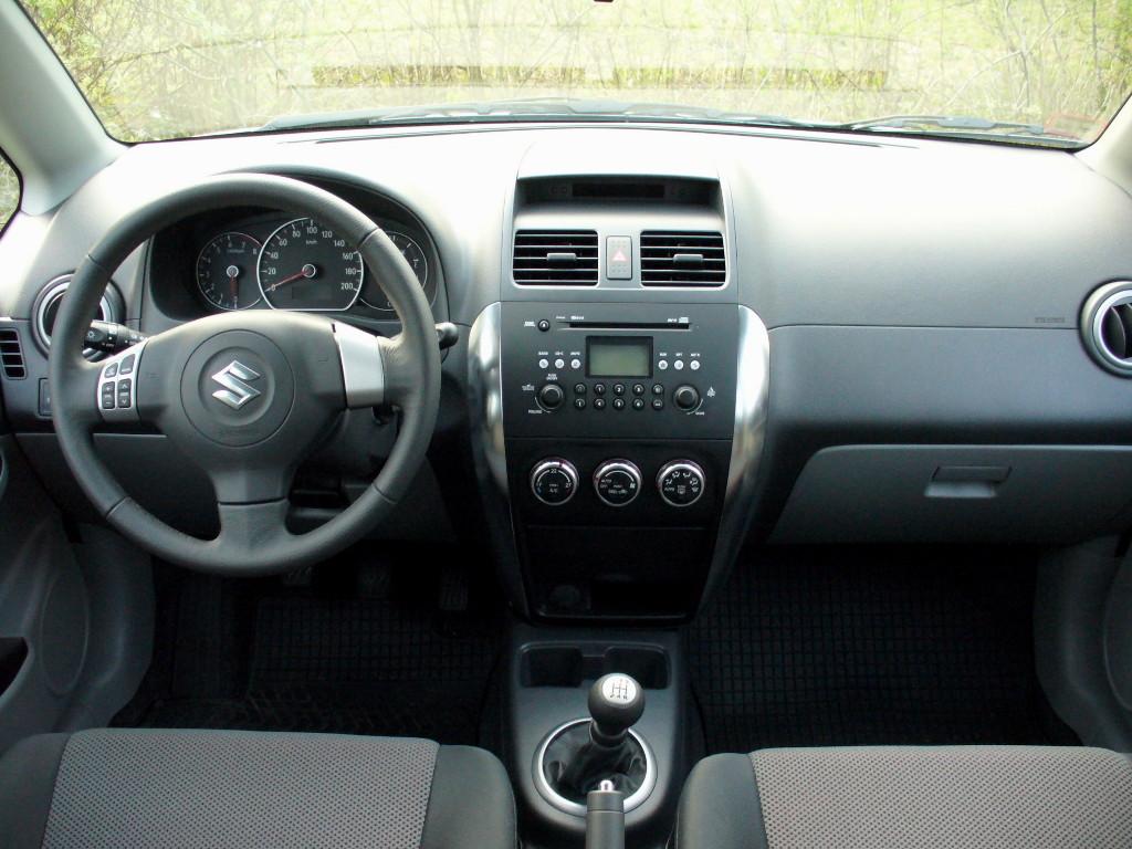 Suzuki SX4 kabin ve ön konsol
