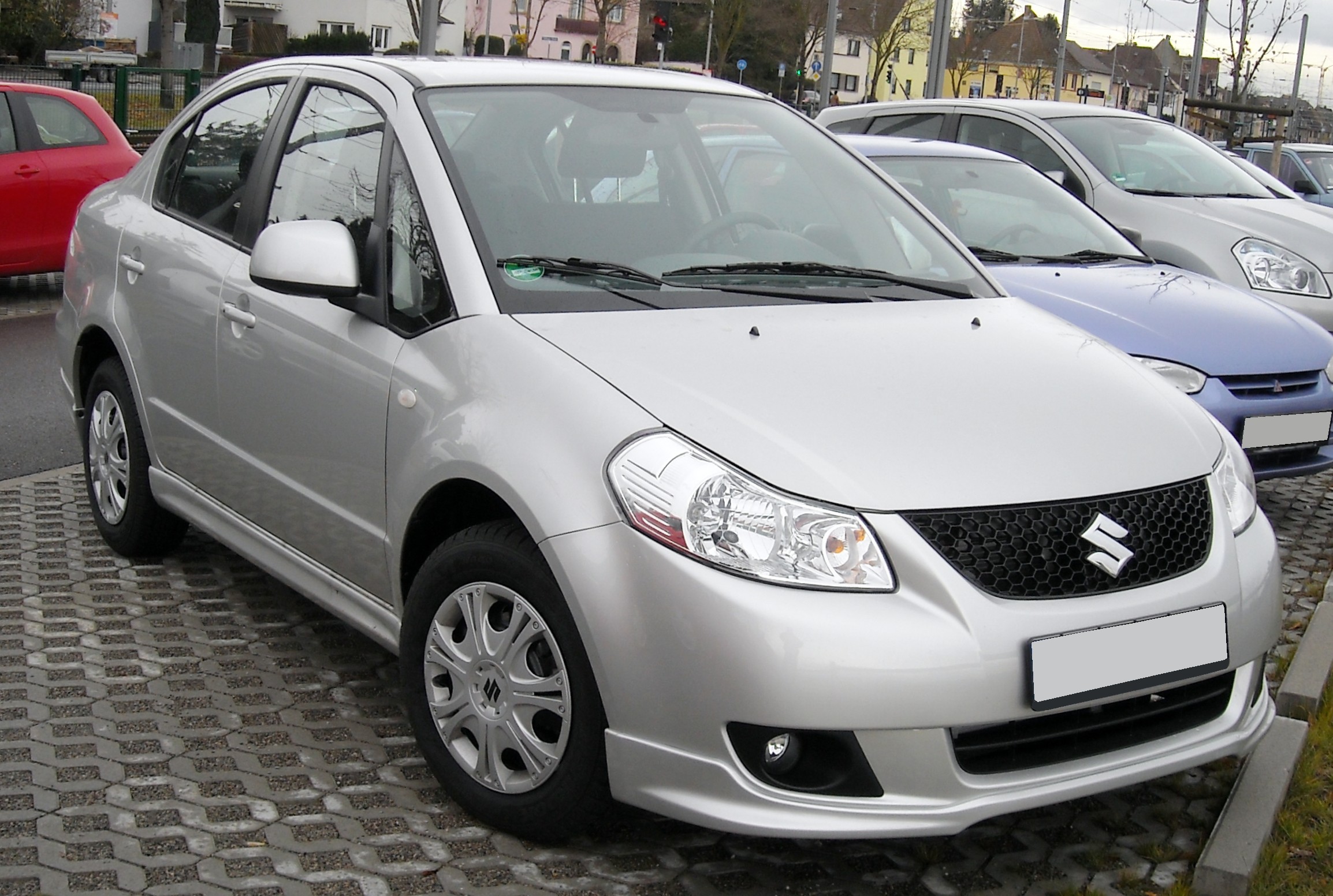 Suzuki SX4 sedan ön görünüş