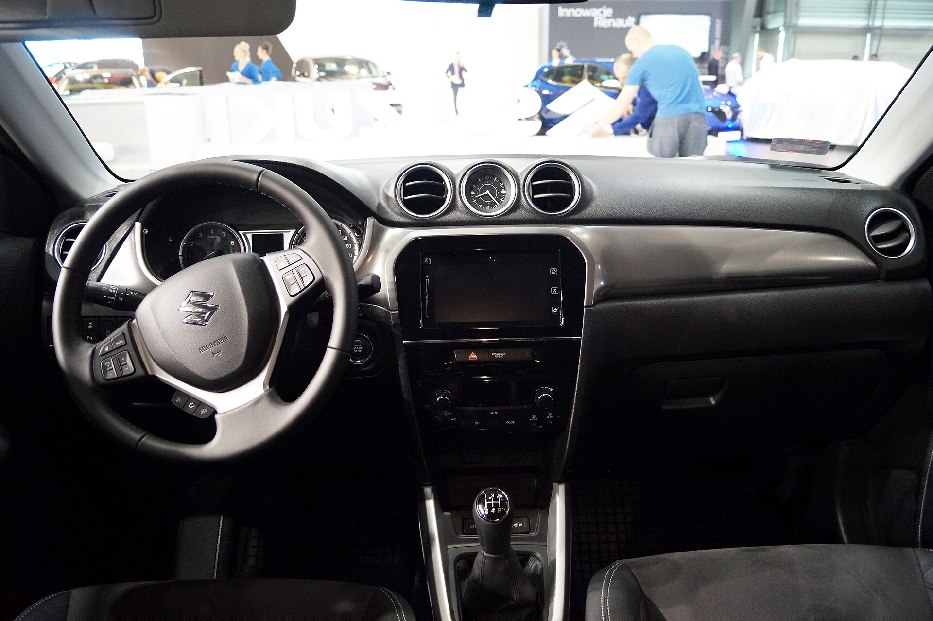 Makyaj öncesi Suzuki Vitara iç mekânı