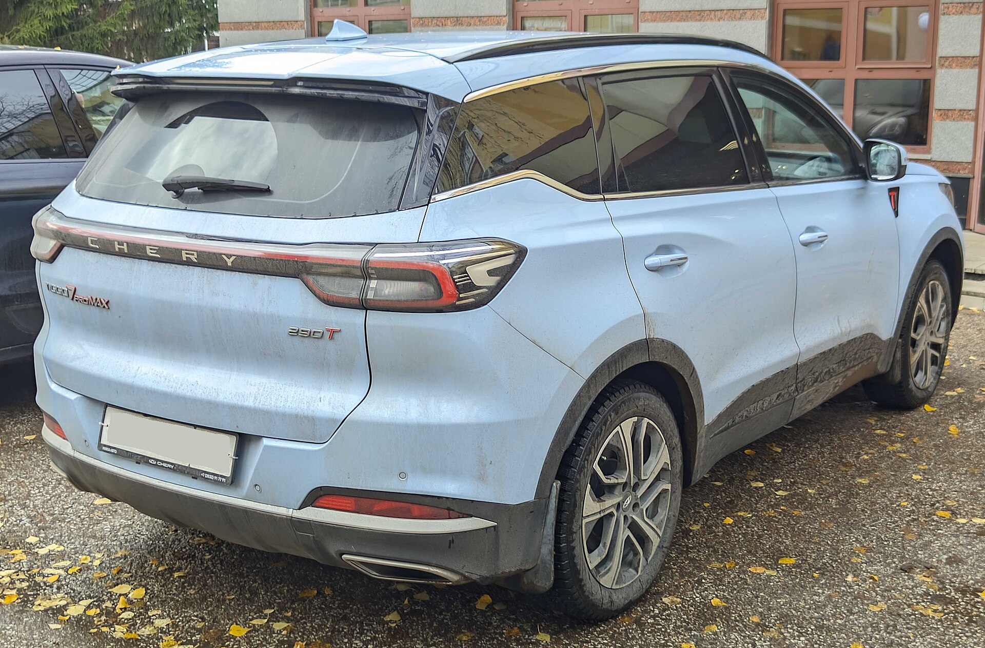Açık mavi Chery Tiggo 7 Pro Max arka çapraz görünüş
