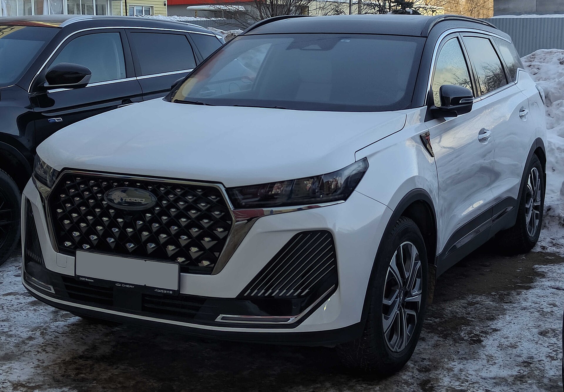 Beyaz Chery Tiggo 7 Pro Max ön görünüş