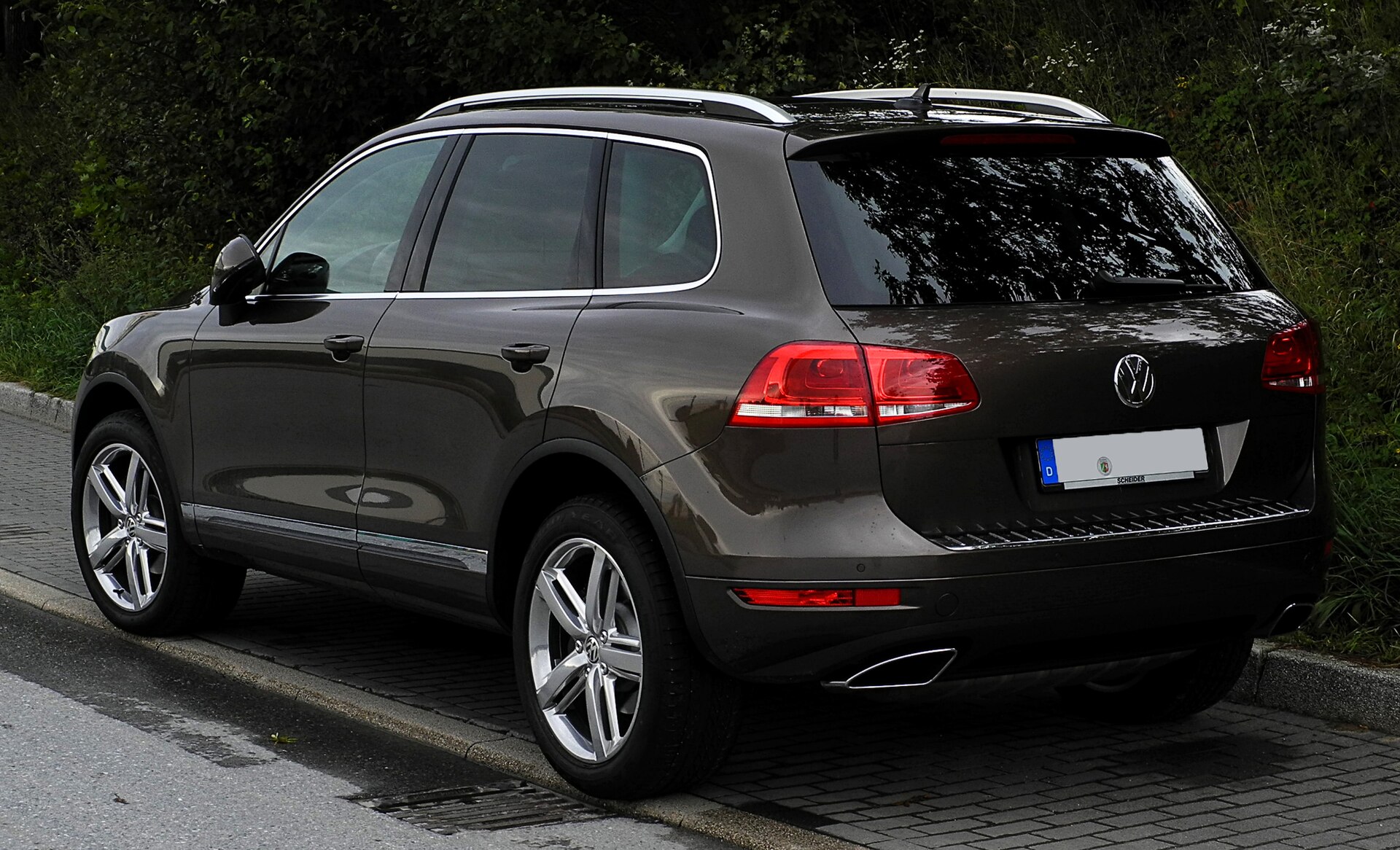Volkswagen Touareg 7P arka bölüm ve bagaj kapısı