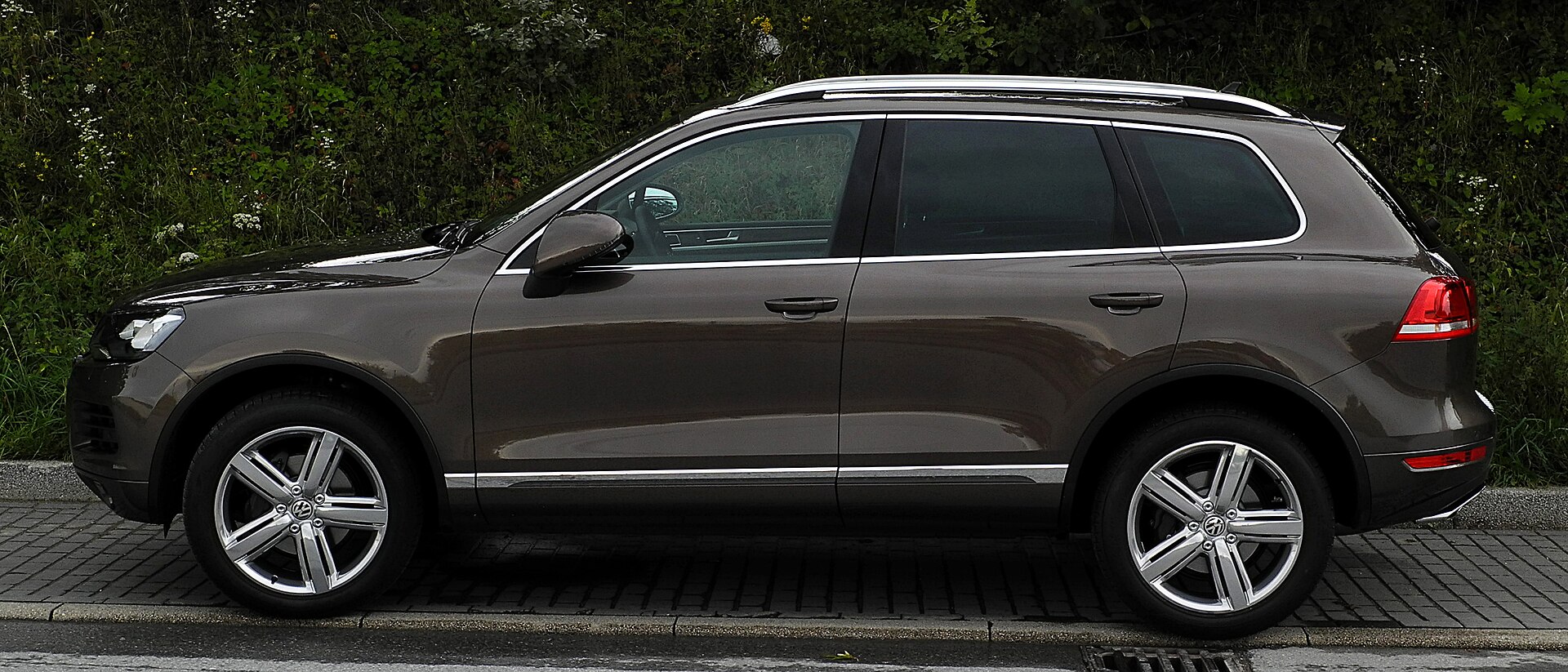 Volkswagen Touareg 7P yandan profil