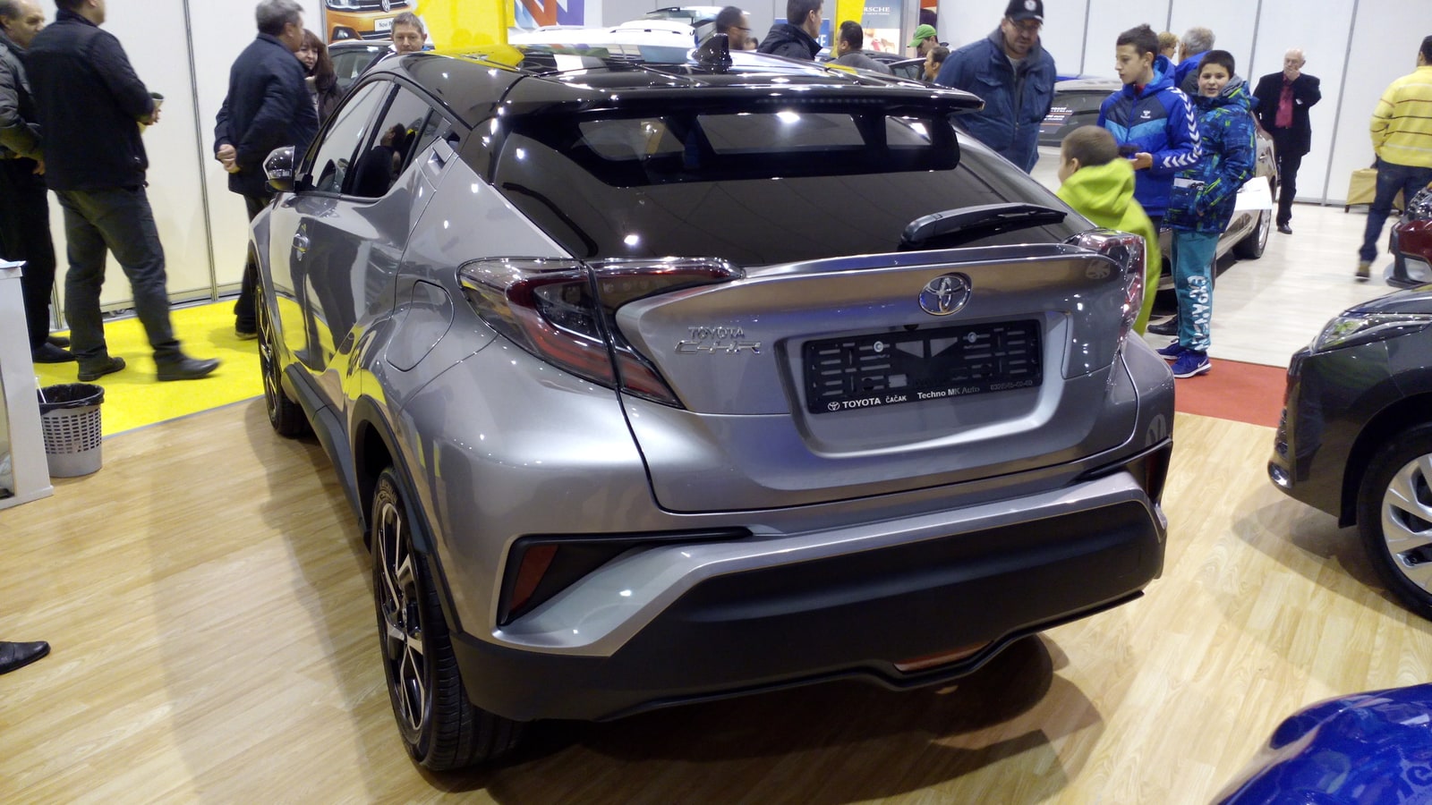 Toyota C-HR Hybrid iç mekân ve konsol