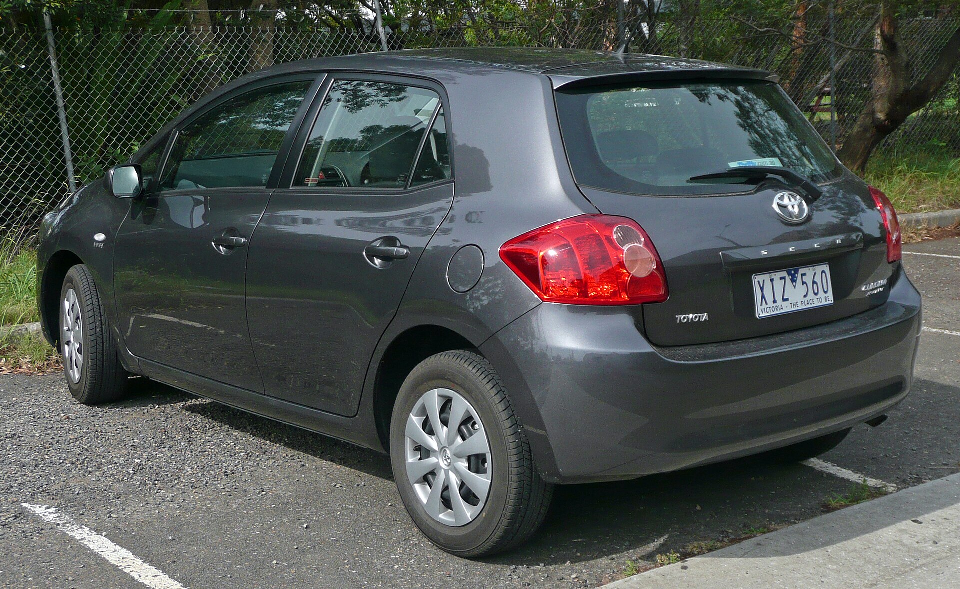 Toyota Corolla E150 dış görünüm