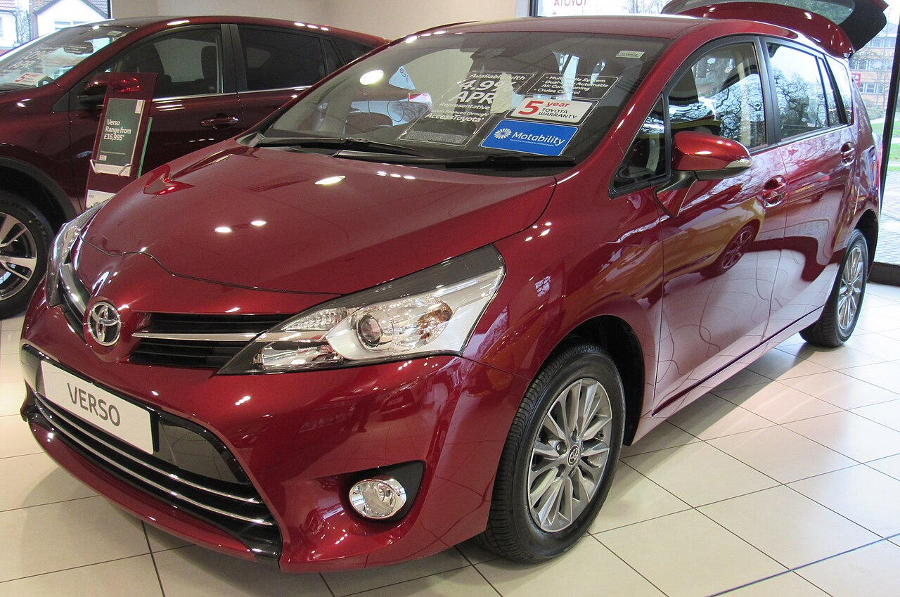 2017 Toyota Verso V-Matic 1.6 yan görünüm