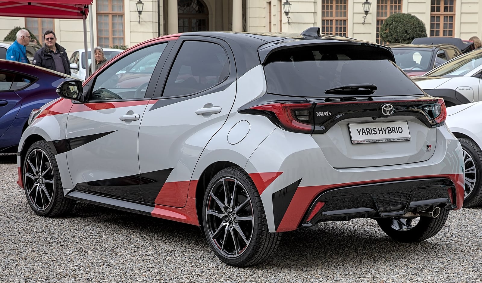 Toyota Yaris XP210 GR Sport arka görünüm