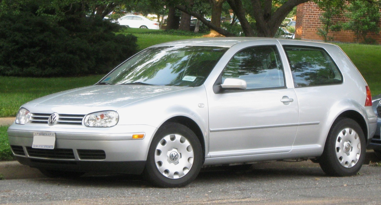 Üç kapılı Volkswagen Golf IV