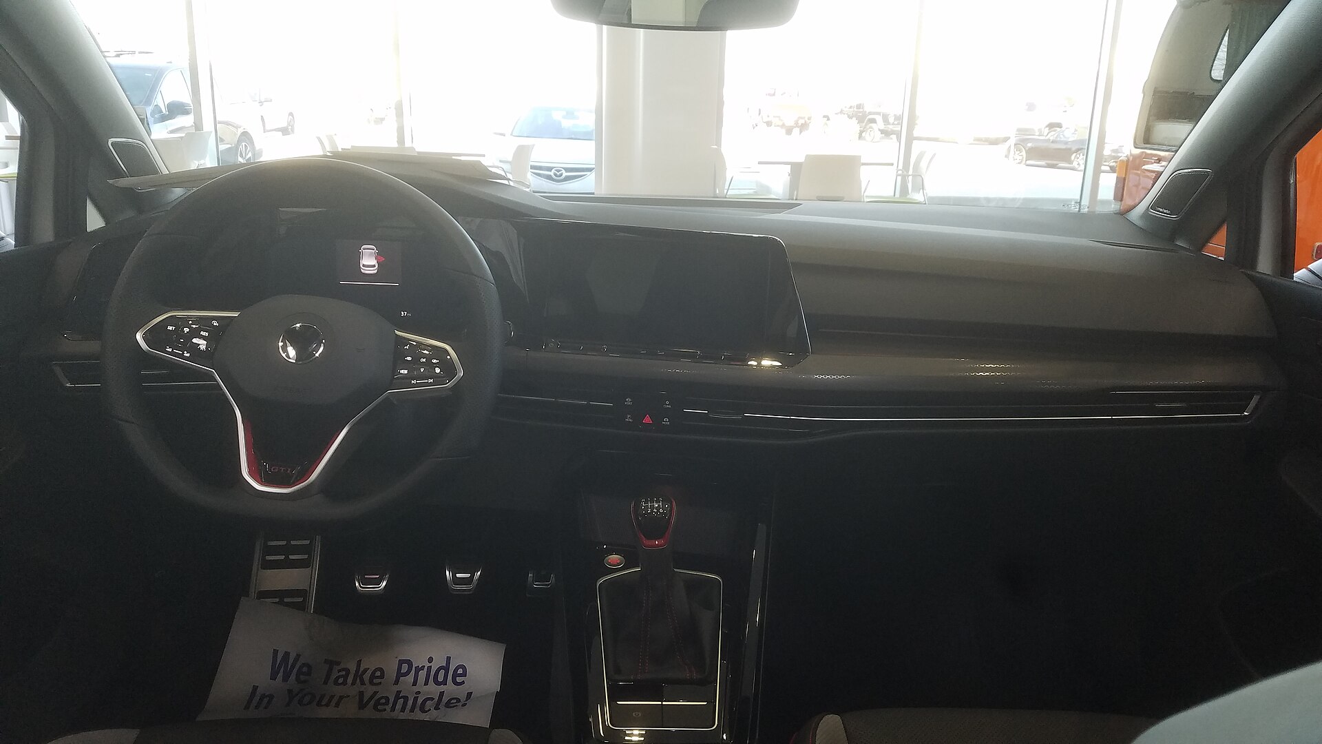 Volkswagen Golf 8 GTI dijital kokpiti