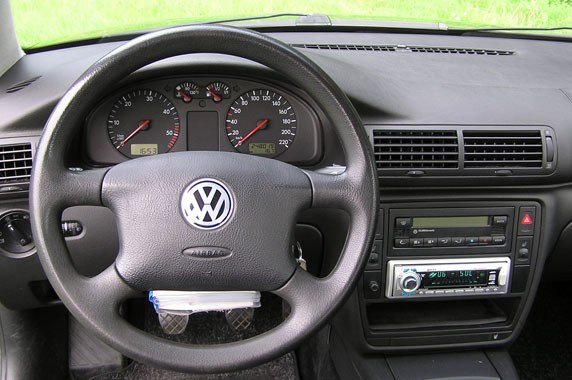 Volkswagen Passat B5 kokpiti