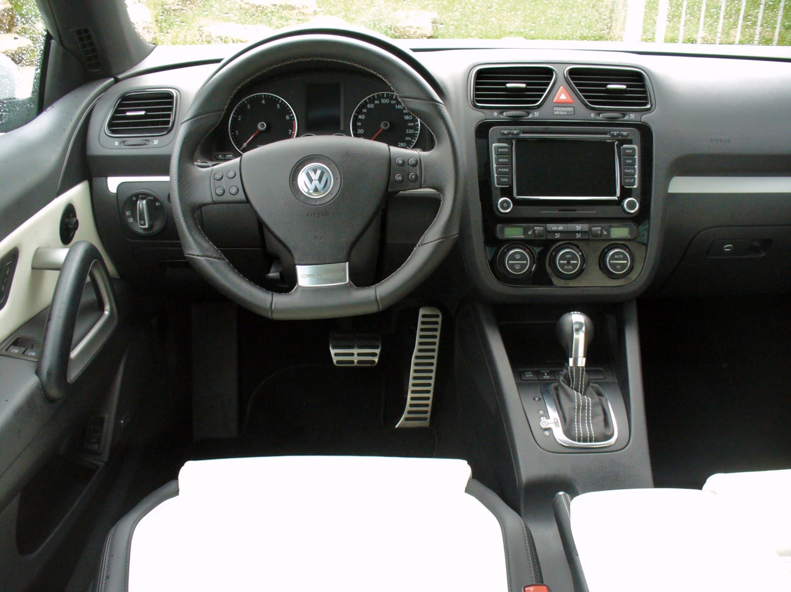 Volkswagen Scirocco III iç mekânı