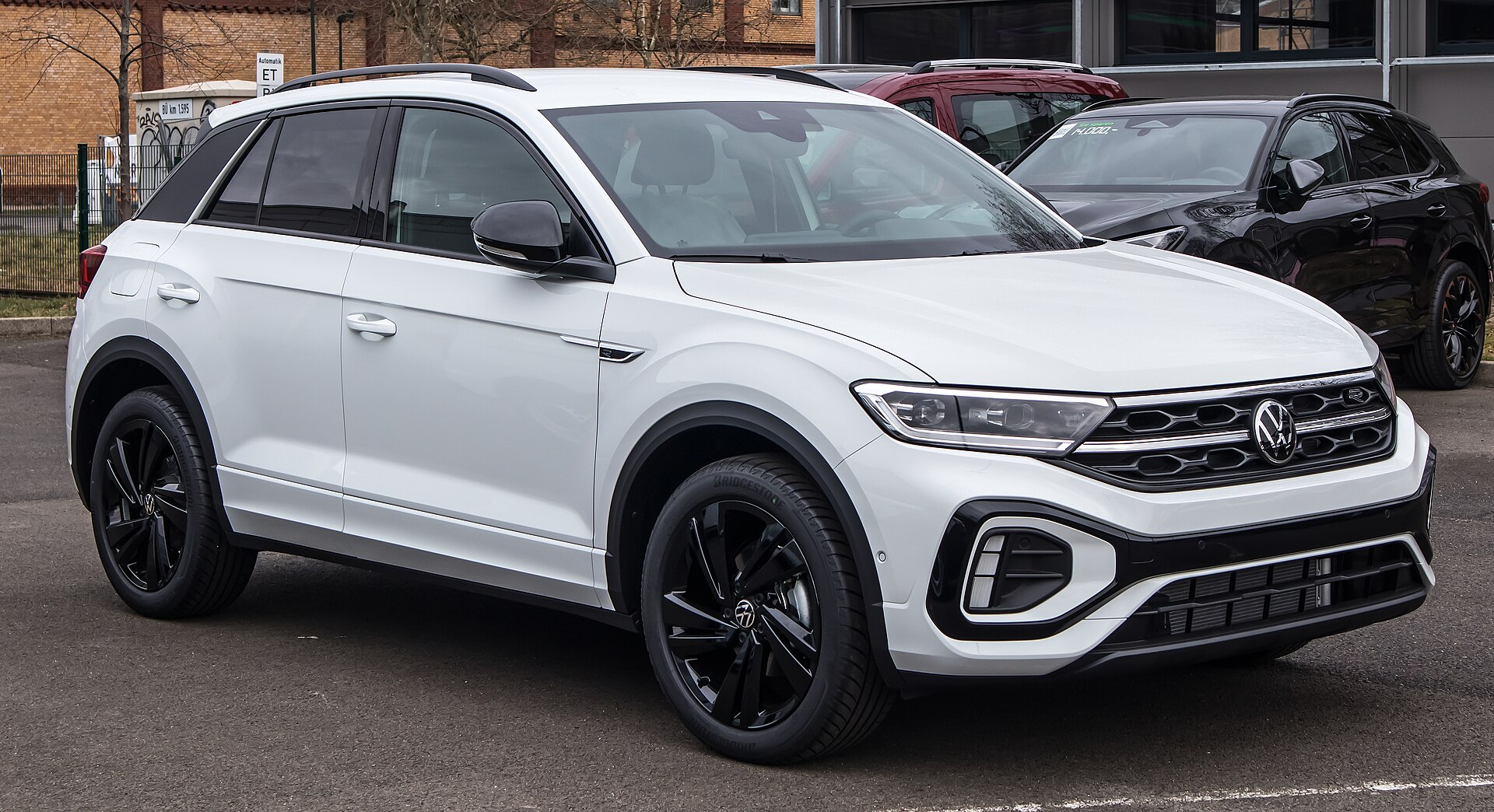Makyajlı Volkswagen T-Roc R-Line ön görünümü