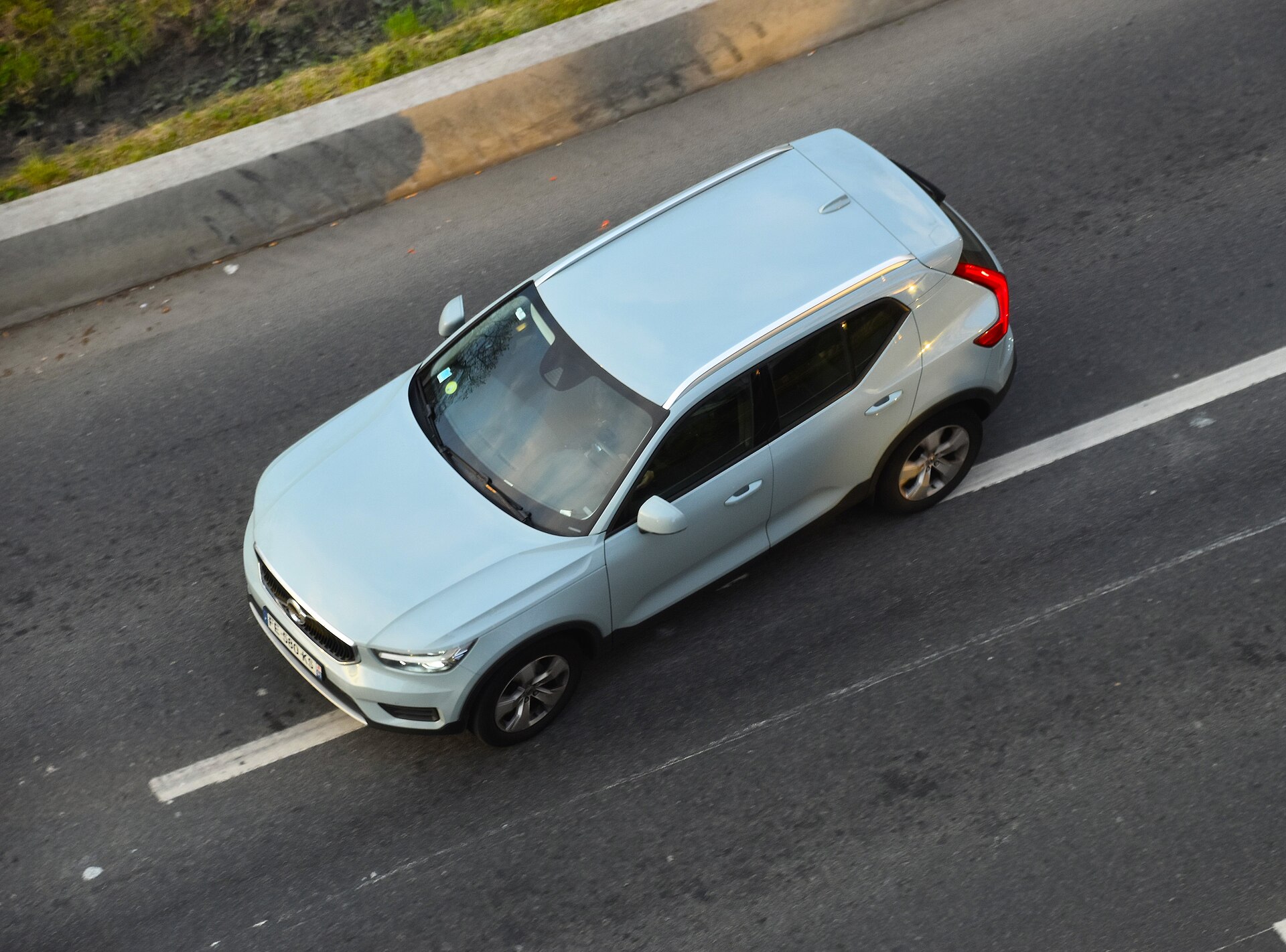 Volvo XC40 B3 yolda