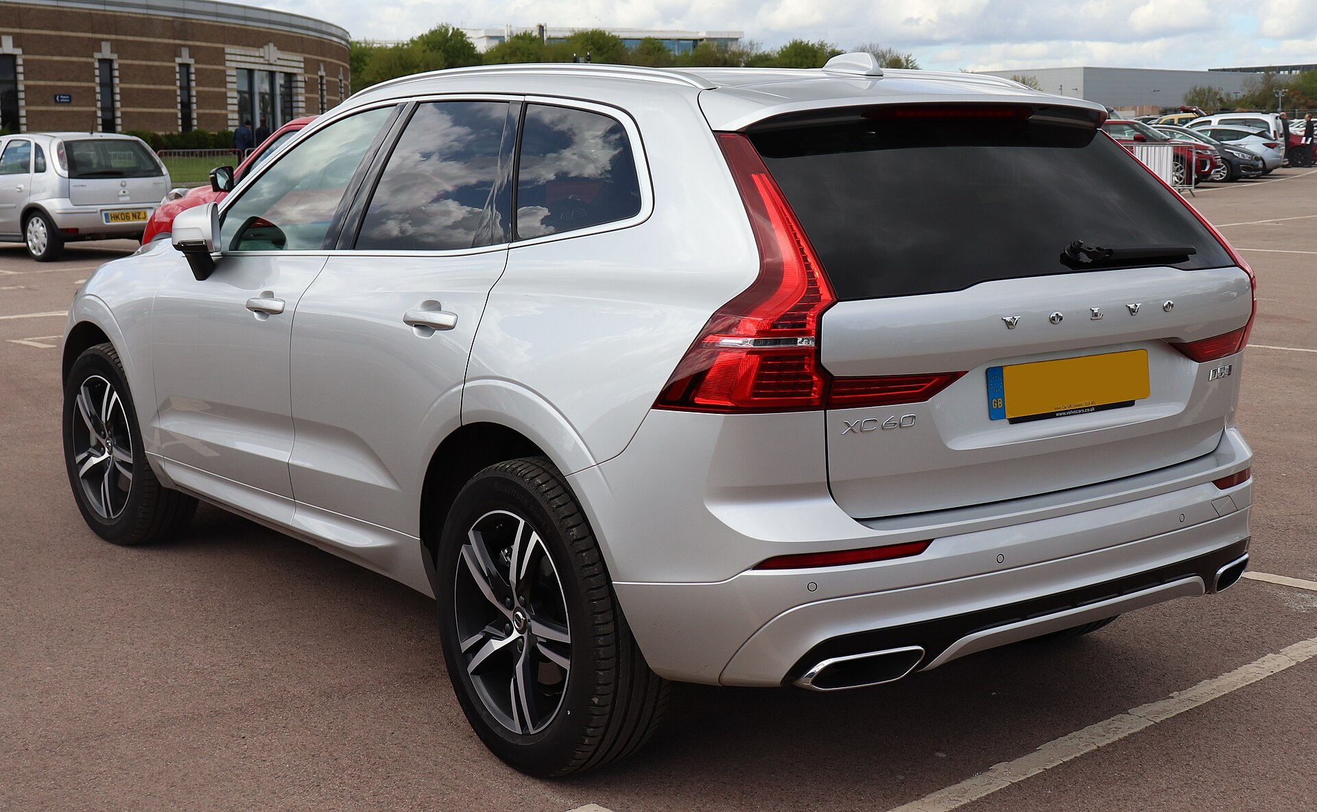 Volvo XC60 II D5 arka görünüm